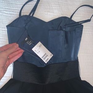 H n M teen dress (never been worn)